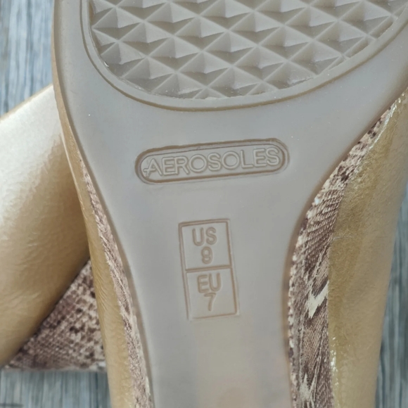 Aerosoles size 8 (39) wedge shoe - Picture 4 of 8
